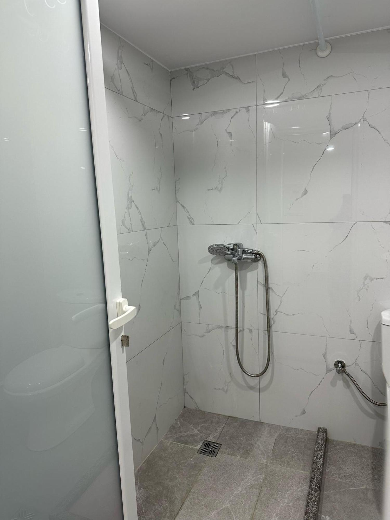 Holiday Apartment Bido Sarandë Buitenkant foto